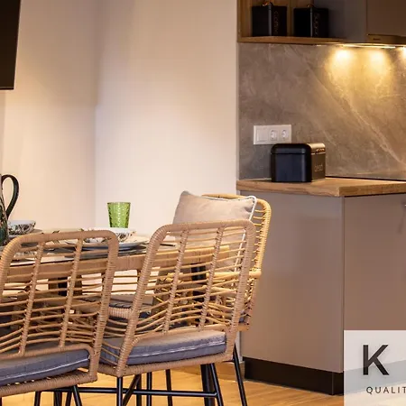 Seaside Ground Floor Elegant In Fiskardo! 20 Steps From Zavalata Beach! *