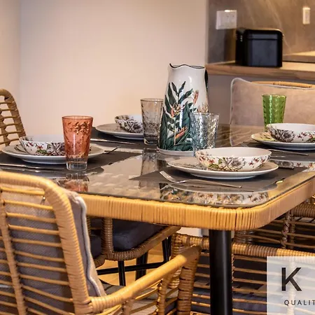 Apartamento Seaside Ground Floor Elegant In Fiskardo! 20 Steps From Zavalata Beach! Fiskardo